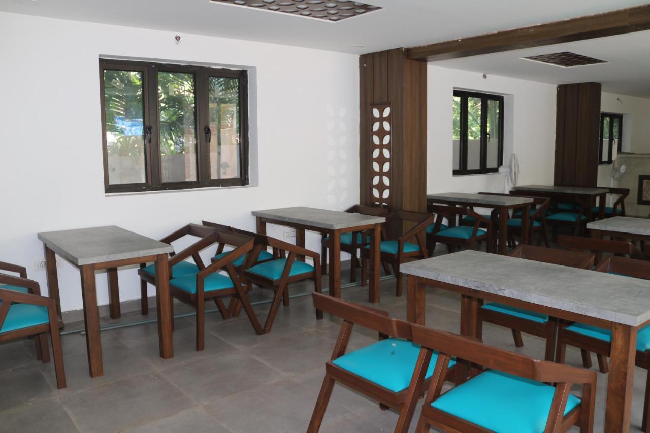 Hotel Centro Calangute Exterior photo